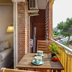 The By Hello Homes * סיטגס