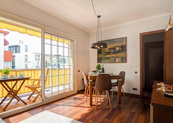 The By Hello Homes * 시체스